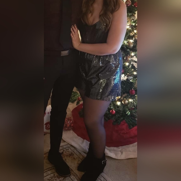 Black Sparkle Romper - Picture 4 of 4